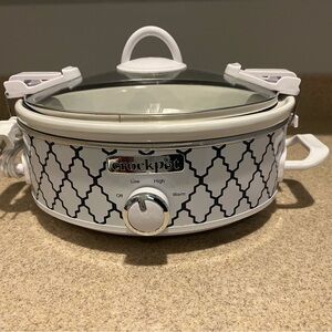 Crock-Pot White and Blue Petite Slow Cooker